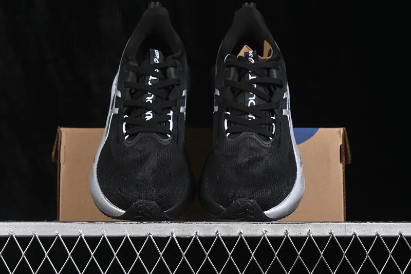 All categories Asics Asics series Asics Novablast 5 Asics Novablast 5 Asics retro breathable casual shoes cushioning men's wear-resistant running shoes 1012B980-001